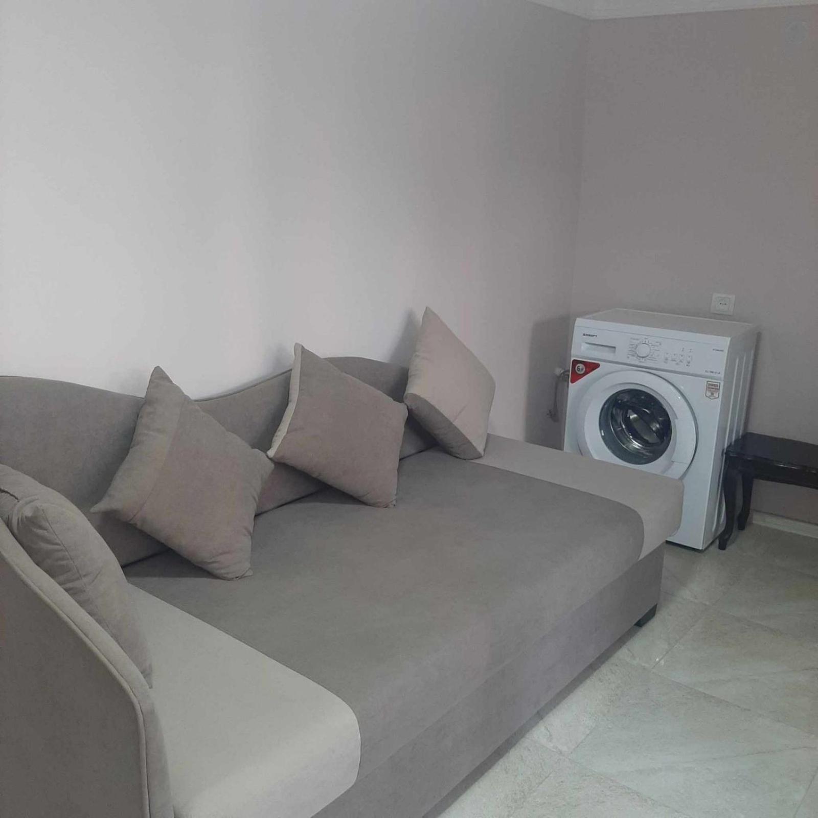 Lyucie Guest House Idschewan Exterior foto