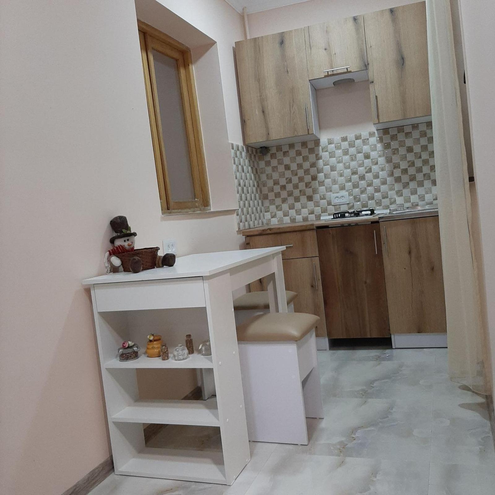 Lyucie Guest House Idschewan Exterior foto
